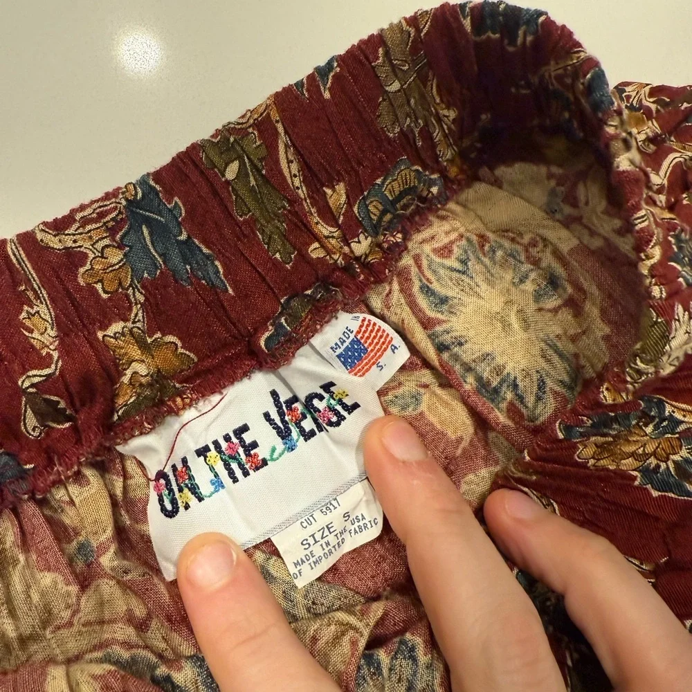 Vintage On the Verge Woman’s Sz Small Floral Boho Maxi Skirt - Red and Gold Farm - Picture 6 of 7